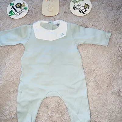 Grenouillère bébé DPAM 1 mois vert pastel col blanc mixte chic 🌿🤍